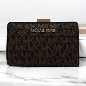 Michael Kors Medium Jet Set Travel Zip Chain Bifold Wallet Leather Brown